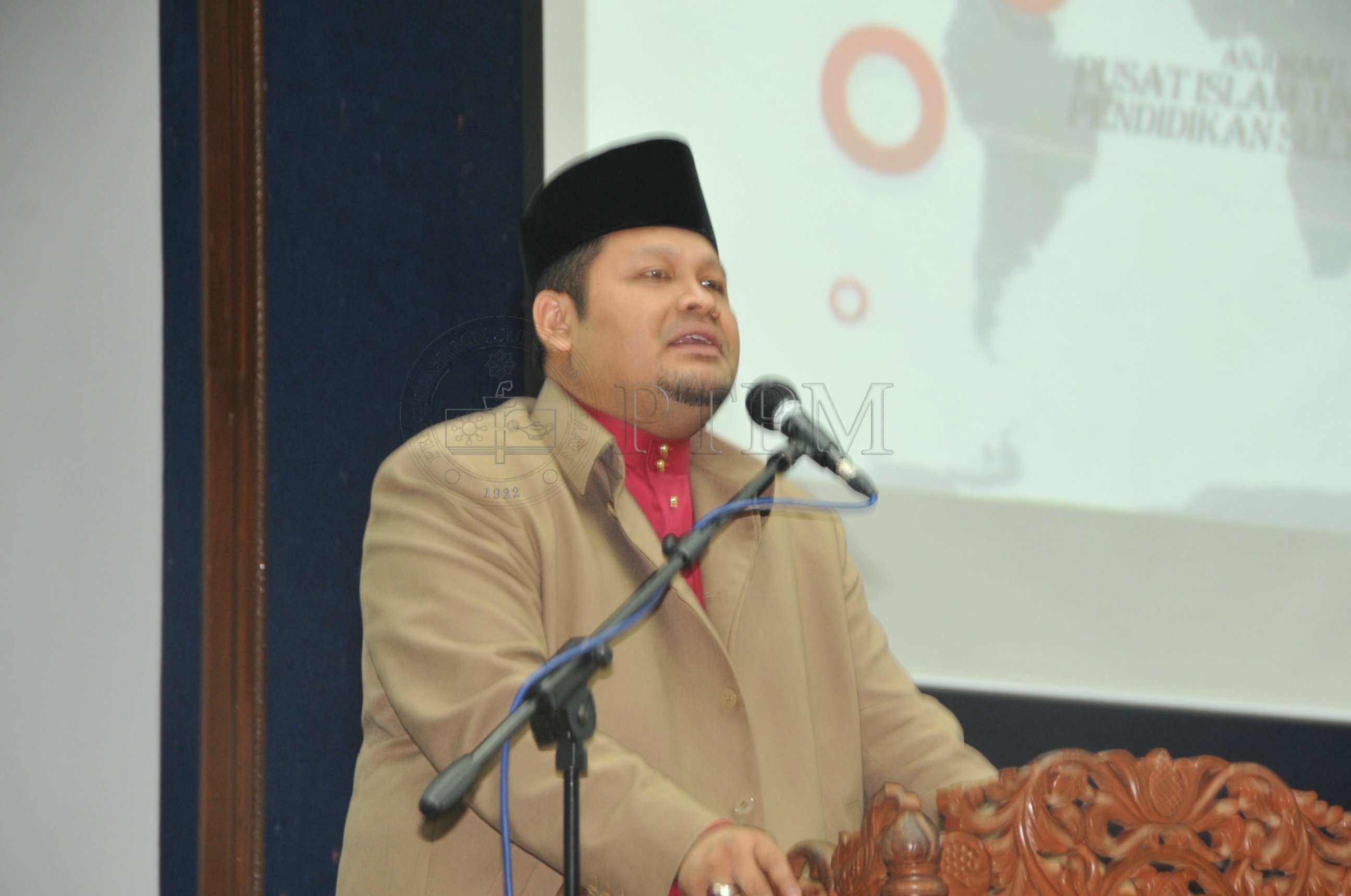 PRO 14 109 HIJRAHPRO 8549